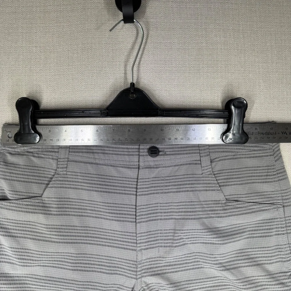 Kuhl Mens Upriser Gray Striped Performance Hiking Shorts Size 33 Zipper Pocket